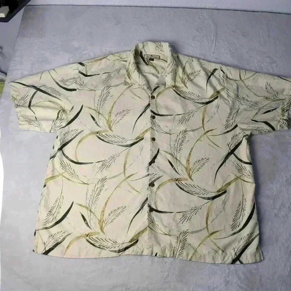 Tommy Bahama Shirt Mens 2XL  Biege Floral Short Sleeve Hawaiian 100% Silk